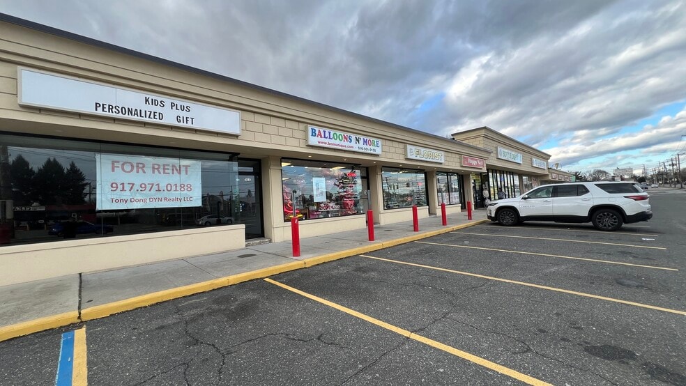 More Photos Of 4222-4258 Hicksville Rd, Bethpage Storefront For Lease