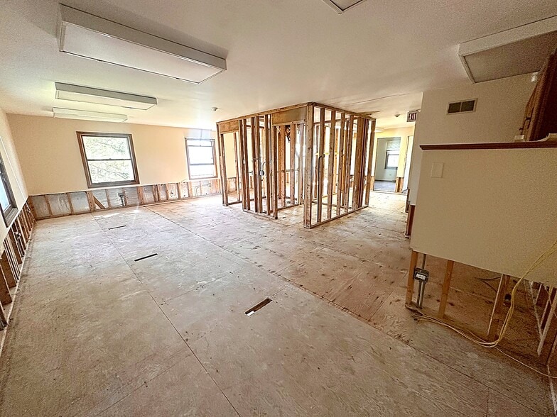 More Photos Of 23060 S Cicero Ave, Richton Park Office For Sale