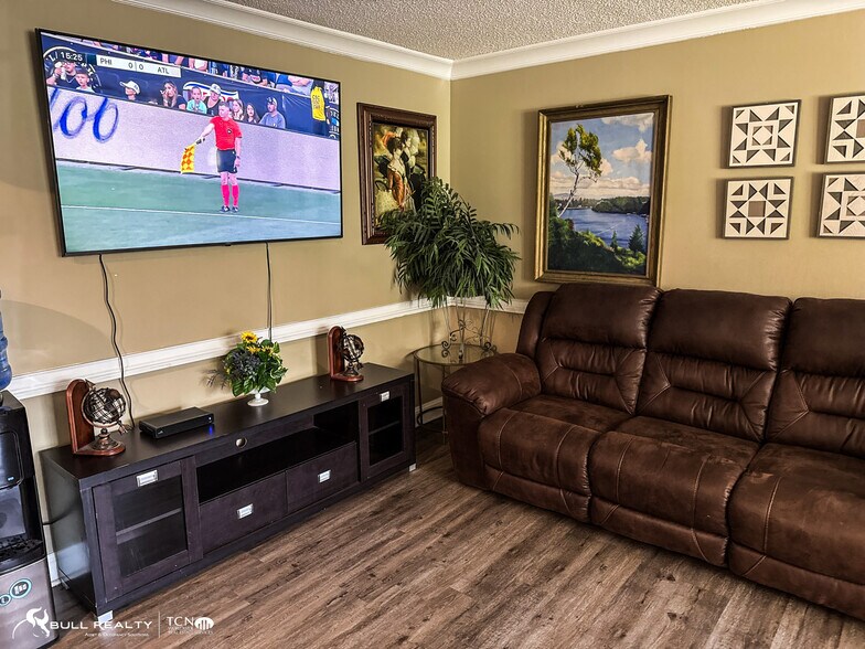 More Photos Of 109 Meyer Farm Rd, Arnoldsville Specialty For Sale