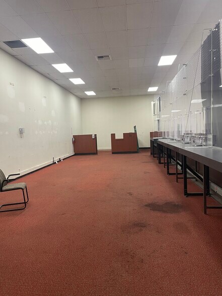 More Photos Of 3939 San Pablo Dam Rd, El Sobrante Bank For Lease