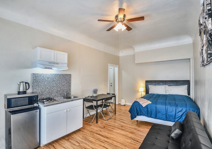 More Photos Of 721-729 S Alvarado St, Los Angeles Apartments For Lease