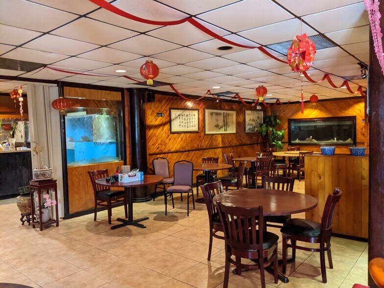 More Photos Of 1224 NE 163rd St, North Miami Beach Storefront Retail Office For Sale