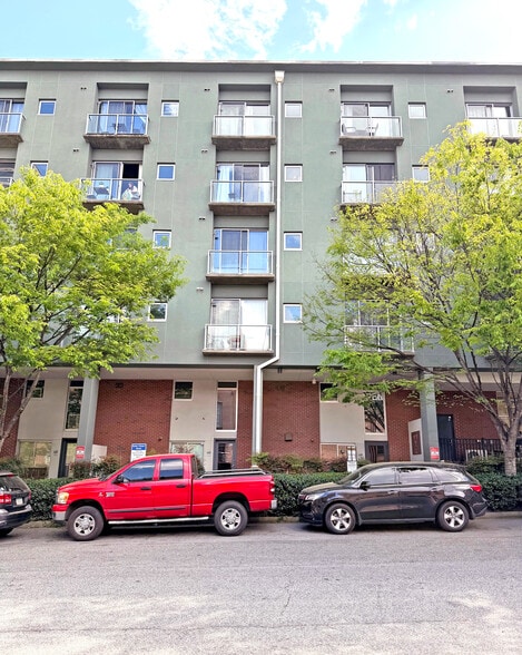 More Photos Of 620 Glen Iris Dr, Atlanta Apartments For Lease