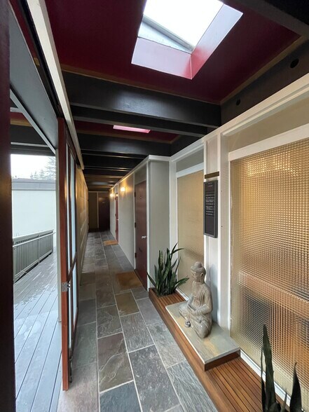 More Photos Of 10 Millwood St, Mill Valley Medical For Sale