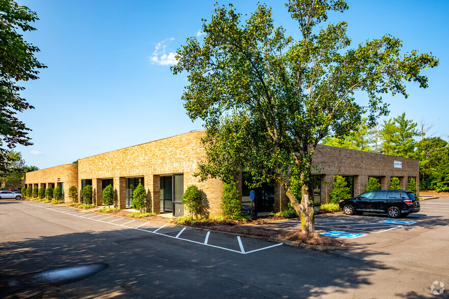 Primary Photo Of 500 Wilson Pike Cir, Brentwood Office For Lease