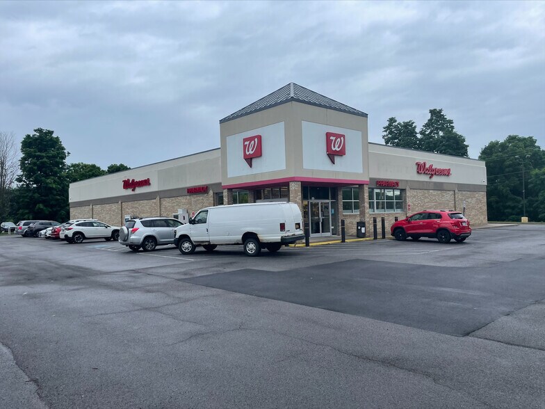 More Photos Of 40 East State St, Mount Morris Drugstore For Sale