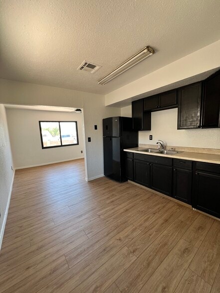 More Photos Of 1806 W Sherman St, Phoenix Industrial For Sale