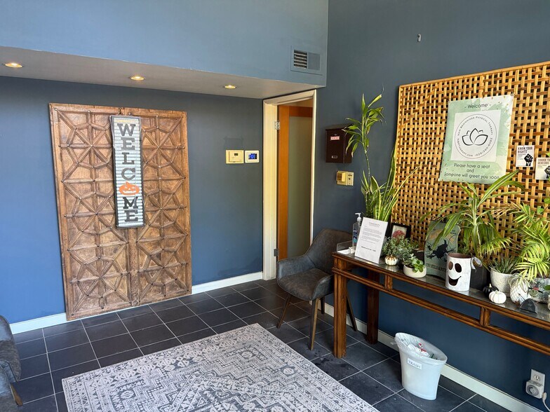 More Photos Of 1015 Hope St, South Pasadena Warehouse For Lease