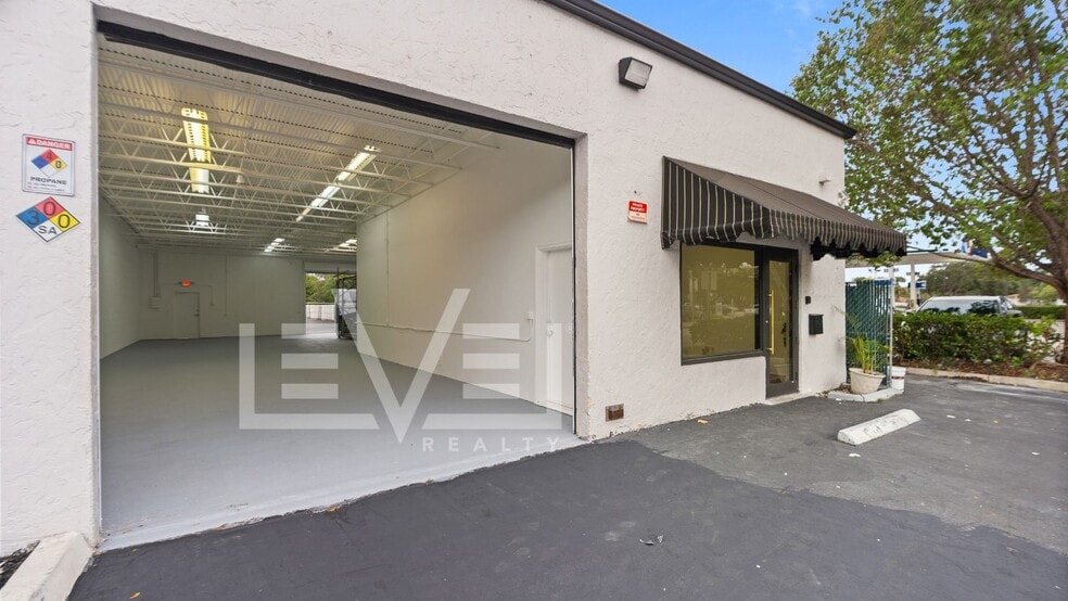 Primary Photo Of 20 NW 3rd Ave, Deerfield Beach Warehouse For Lease