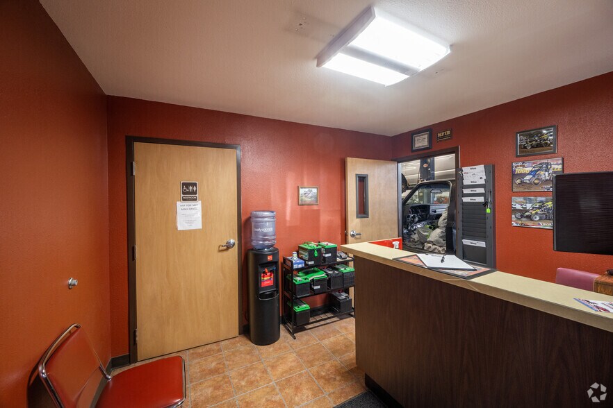 More Photos Of 10755-10759 Maltese Pt, Peyton Warehouse For Sale