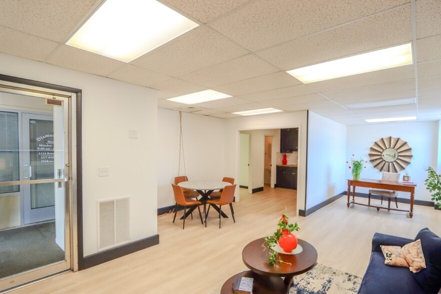 More Photos Of 1112-1128 Broadway St, Quincy Flex For Lease