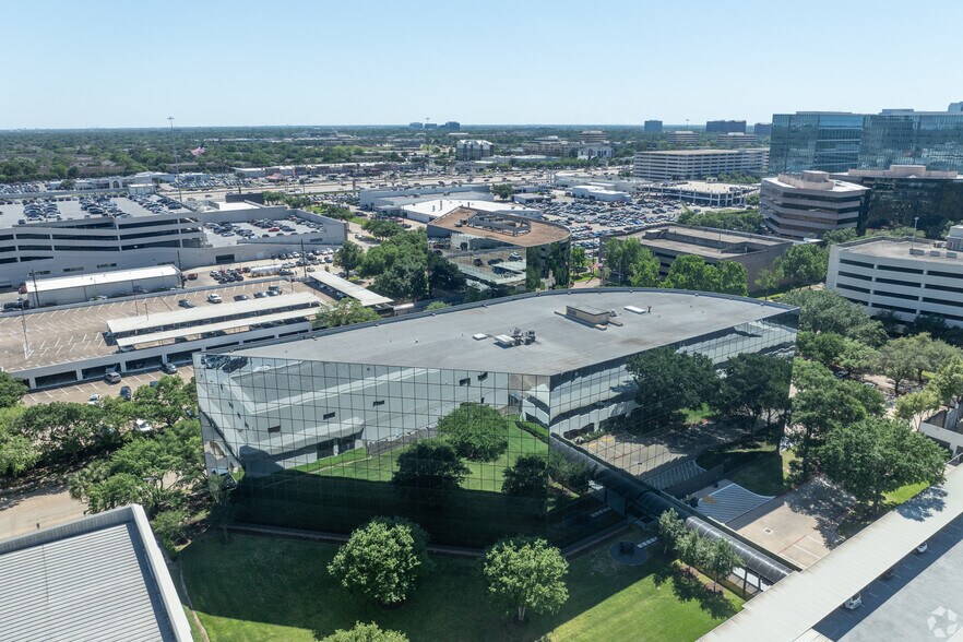 More Photos Of 12012 Wickchester Ln, Houston Office For Sale