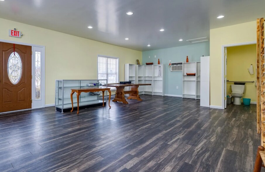 More Photos Of 4 First St, Luray Freestanding For Sale