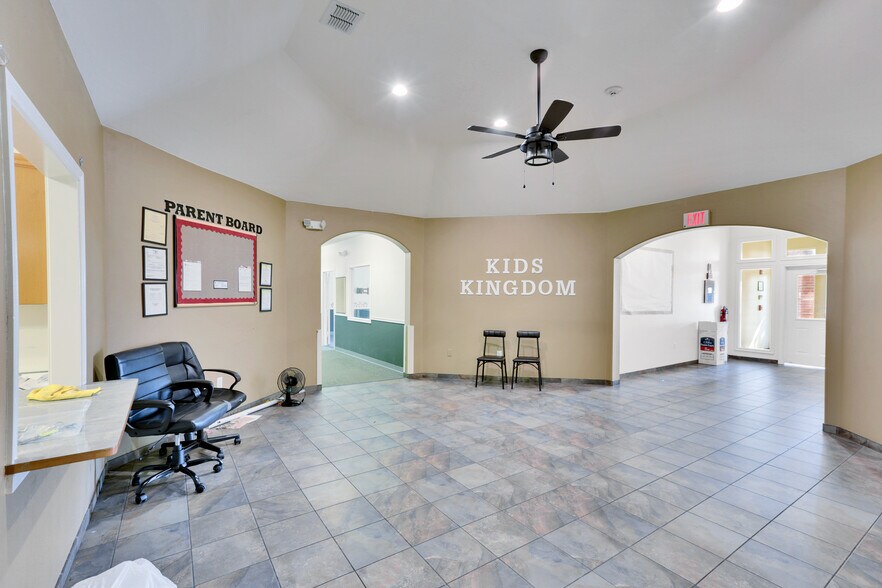 More Photos Of 4601 Huffines Blvd, Fort Worth Daycare Center For Lease