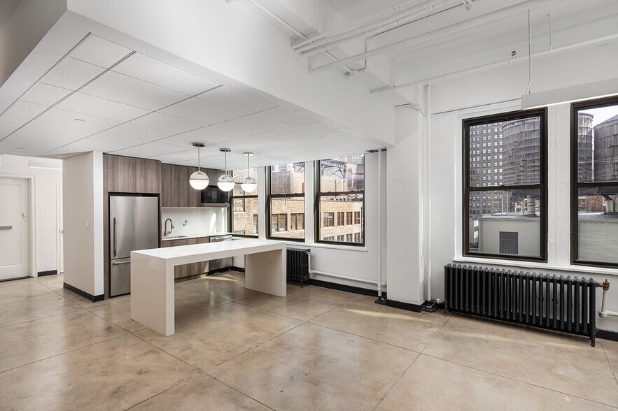 More Photos Of 580 Eighth Ave, New York Office For Lease