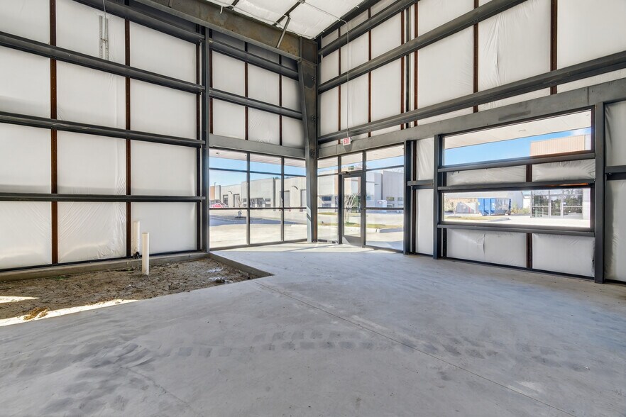 More Photos Of 5279 N Main St, Baytown Unknown For Lease