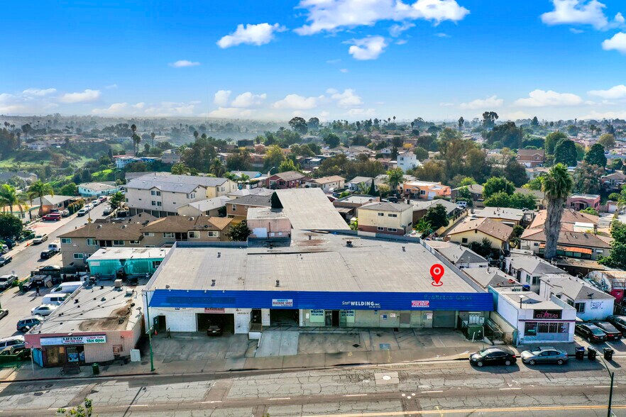 Primary Photo Of 4821 University Ave, San Diego Auto Repair For Lease