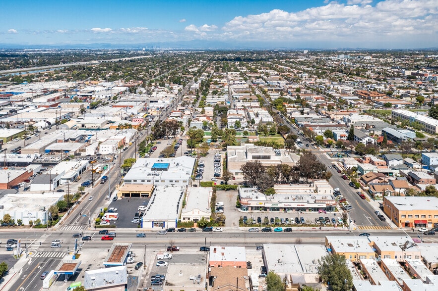 More Photos Of 439 W Anaheim St, Long Beach Freestanding For Sale