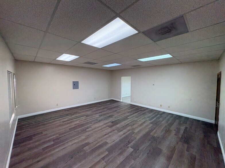 More Photos Of 13967 Campo Rd, Jamul Office For Lease