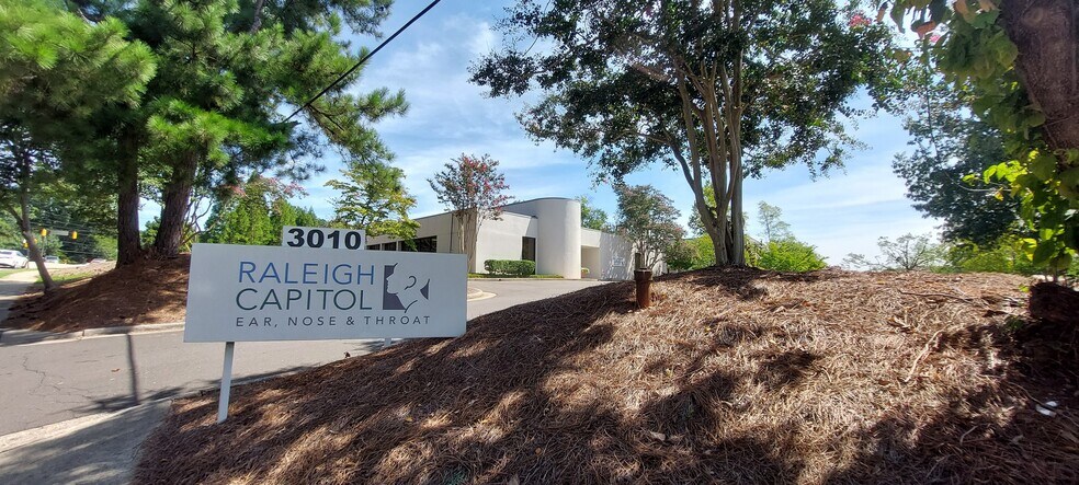 More Photos Of 3010 Anderson Dr, Raleigh Medical For Lease