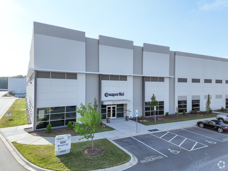 More Photos Of 160 International Dr, Concord Distribution For Lease