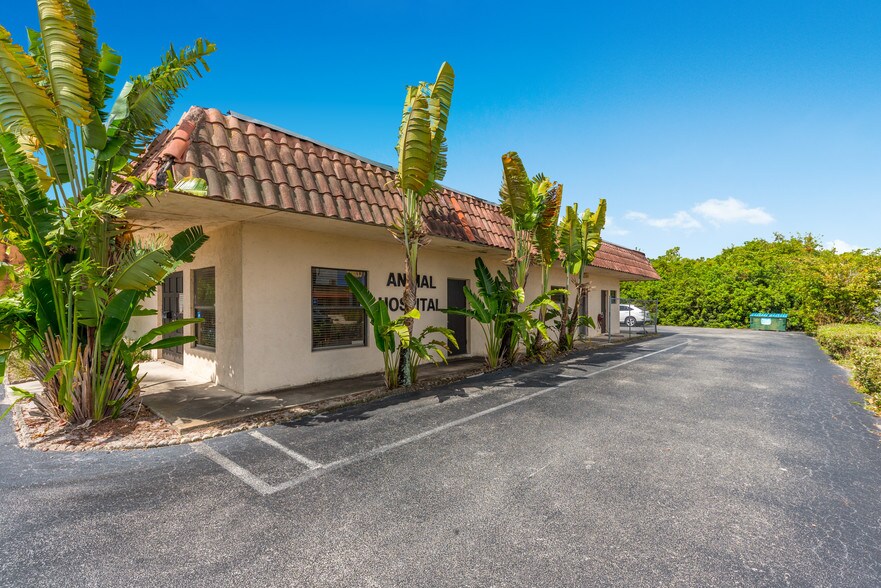 More Photos Of 8267 S Us-1 Hwy, Port Saint Lucie Freestanding For Sale