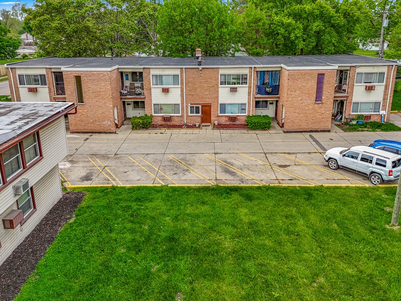 More Photos Of 5701-5707 Woodward St, Wayne Apartments For Sale