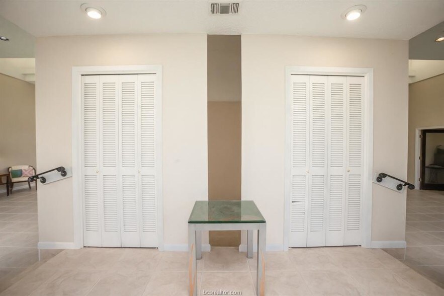 More Photos Of 993 Peach Creek Cut Off, College Station Office Residential For Sale