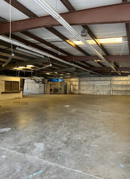 More Photos Of 643 Quarry Rd, San Carlos Industrial For Lease
