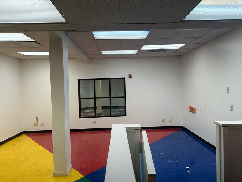 More Photos Of 5720 Avery Rd, Dublin Office For Sale