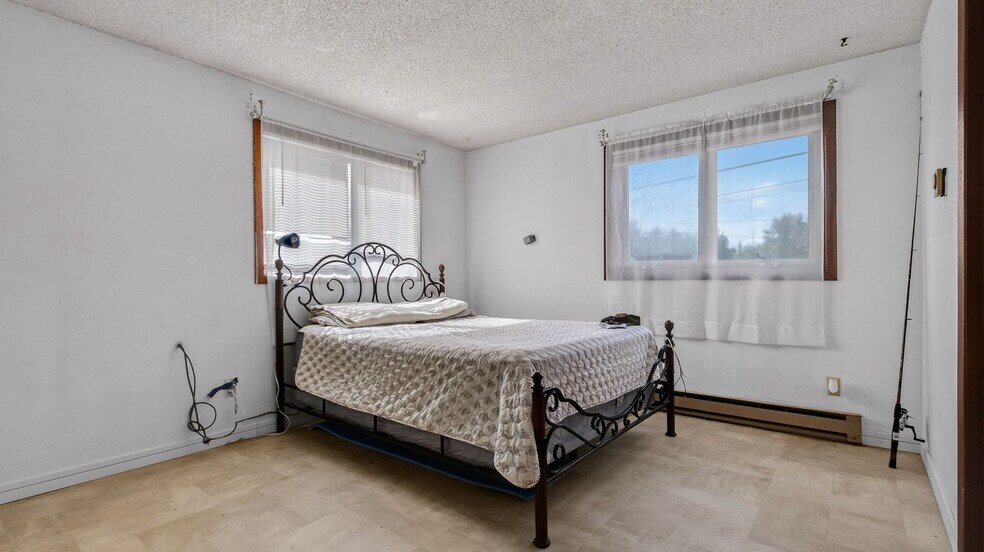 More Photos Of 110 W 2nd St N, Ladysmith General Retail For Sale