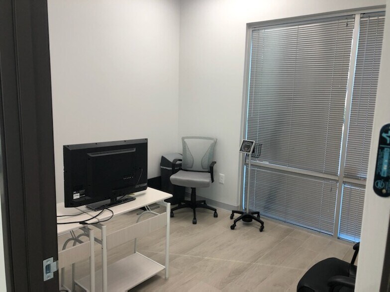 More Photos Of 180 N Benson Ave, Upland Medical For Lease