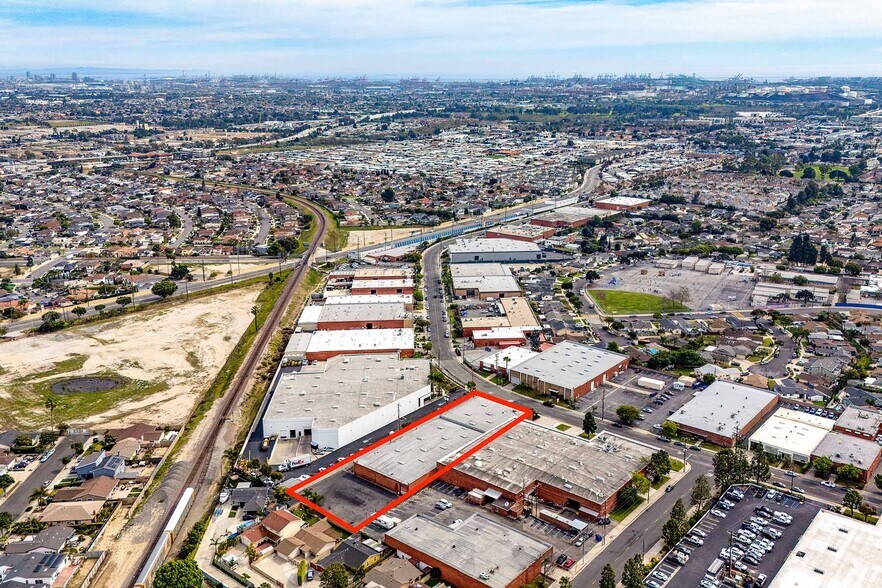 More Photos Of 1421 W 240th St, Harbor City Warehouse For Lease