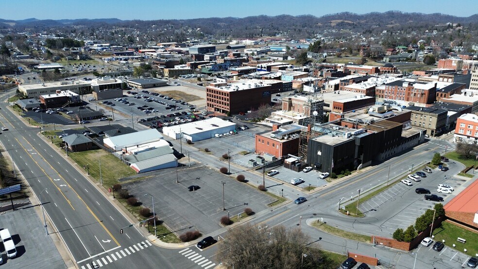 More Photos Of 112 6th St, Bristol Telecom Hotel Data Hosting For Sale