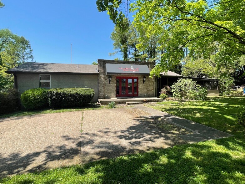 More Photos Of 2709 Bransford Ave, Nashville Office Residential For Sale