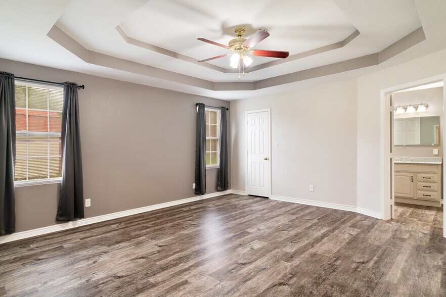 More Photos Of 6210 Lamar Rd, Reno Flex For Sale