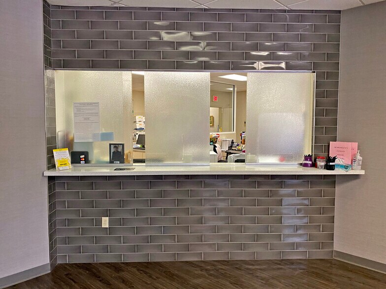 More Photos Of 4889 S Congress Ave, Lake Worth Medical For Sale