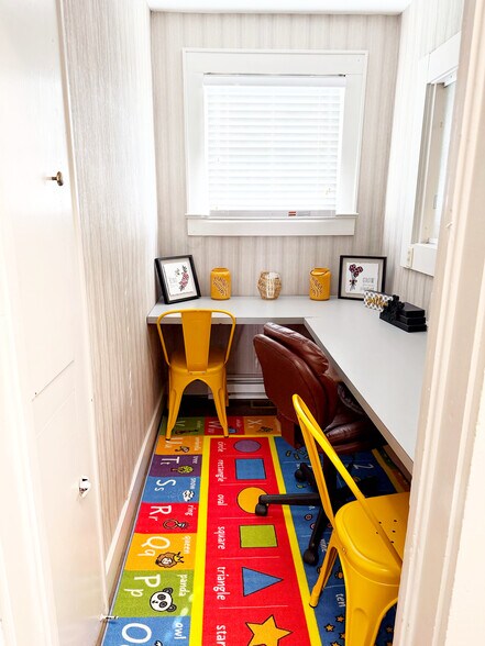 More Photos Of 403 S Logan St, Gaffney Office For Sale