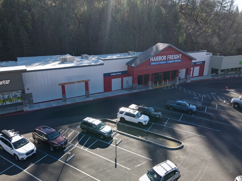 More Photos Of 1426-1480 Broadway, Placerville Freestanding For Lease