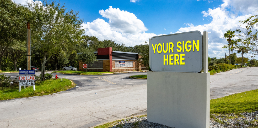 Primary Photo Of 8905 20th St, Vero Beach Fast Food For Sale