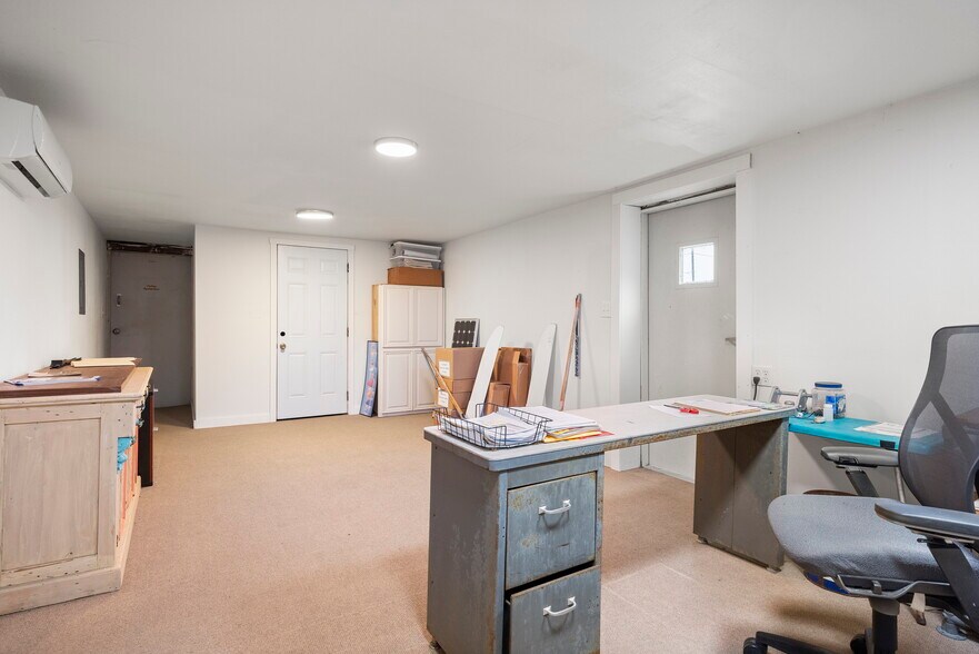 More Photos Of 206 Highway 35 S, Rockport Manufacturing For Sale