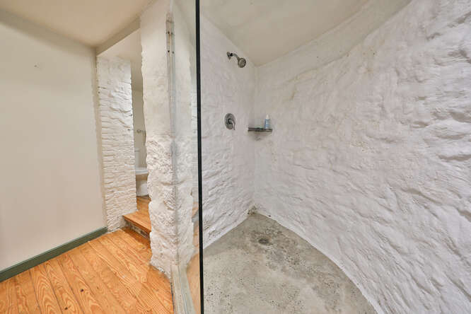More Photos Of 239 Race St, Philadelphia Apartments For Sale
