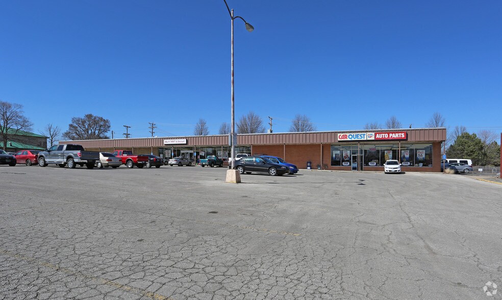 More Photos Of 1500-1502 Main St, Grandview Freestanding For Lease