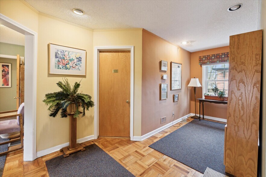 More Photos Of 415 W Grand River Ave, East Lansing Office Residential For Sale