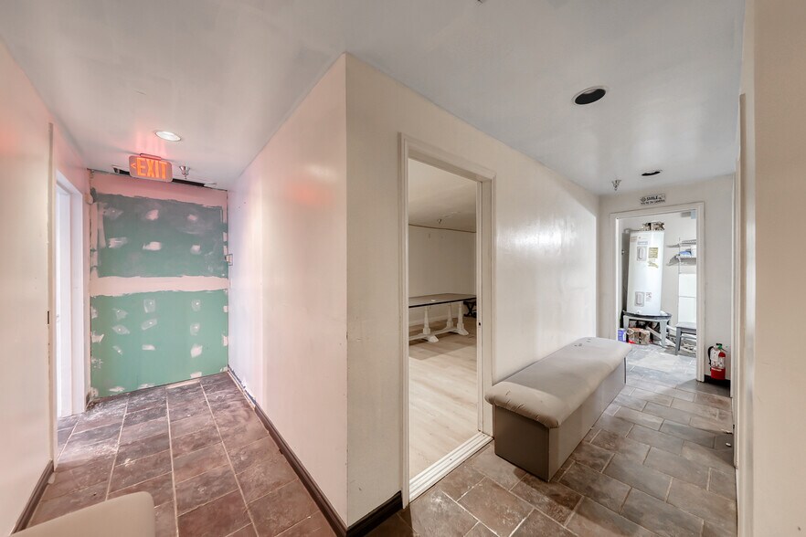 More Photos Of 3460 Arville St, Las Vegas Freestanding For Lease