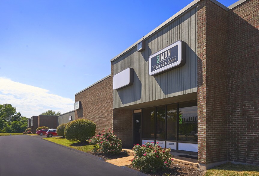 More Photos Of 8503-8529 Mid County Industrial Dr, Vinita Park Flex For Lease