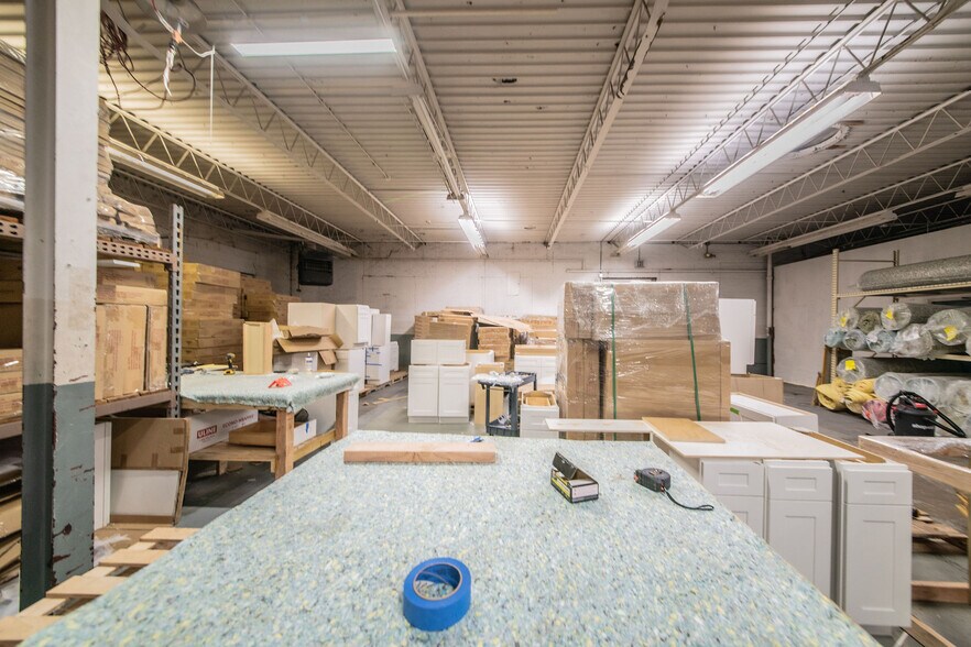 More Photos Of 901 Broadway St, Paducah Warehouse For Sale