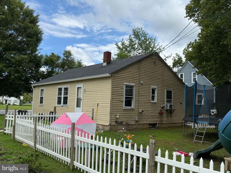 More Photos Of 26-36 Oakland St, Bridgeton Apartments For Sale