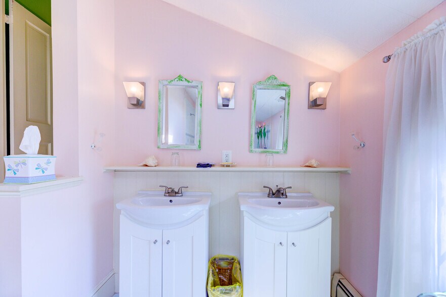More Photos Of 4188 Nelson Rd, New Church Hotel For Sale