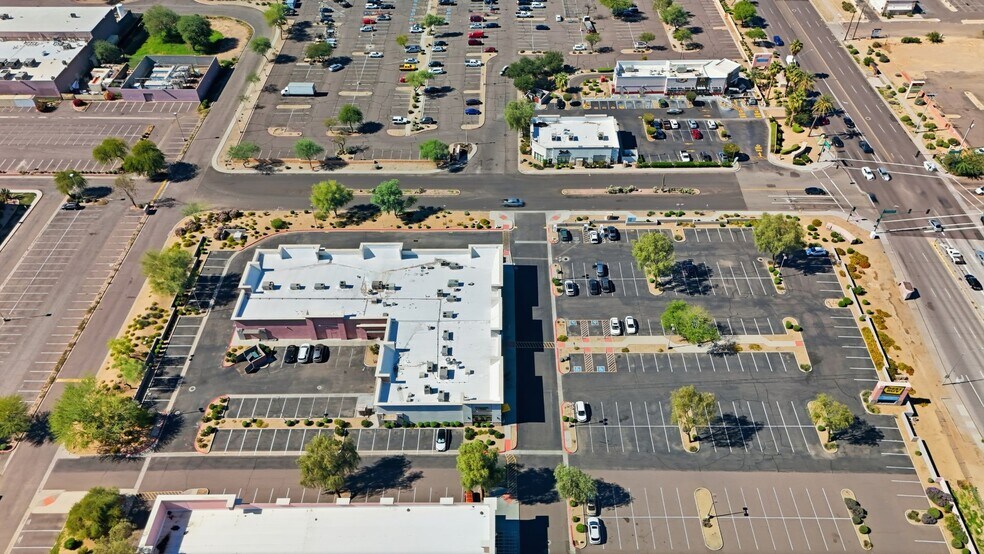 More Photos Of 2737 W Thunderbird Rd, Phoenix Freestanding For Lease